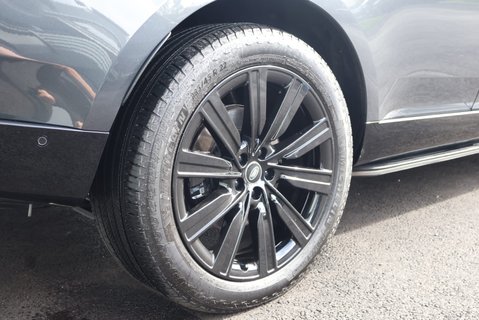 Land Rover Range Rover AUTOBIOGRAPHY HYBRID HUGE SPEC  10