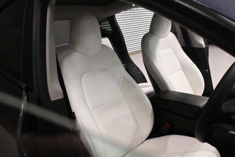 Tesla Model Y Model Y Performance AWD 4WD 5dr 33