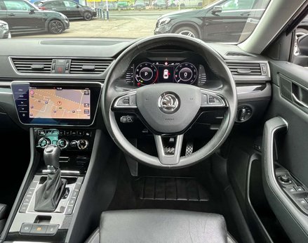 Skoda Superb 2.0 Superb Laurin & Klement Enterprise TSi Semi-Auto 5dr 19