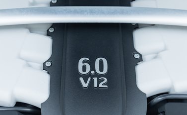 Aston Martin V12 Vantage S 44