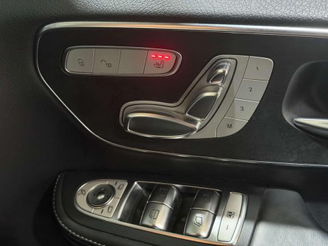 Mercedes-Benz V Class 2.0 V300d AMG Line MPV 5dr Diesel G-Tronic+ Euro 6 (s/s) LWB (239 ps) 39