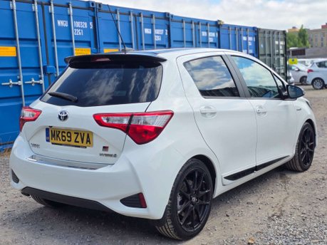 Toyota Yaris 1.5 VVT-h GR SPORT Hatchback 5dr Petrol Hybrid E-CVT Euro 6 (s/s) (100 ps) 28