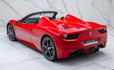 Ferrari 458 Spider 12