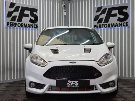 Ford Fiesta 1.6T EcoBoost ST-3 Hatchback 3dr Petrol Manual Euro 6 (182 ps) 2