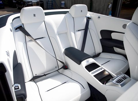 Rolls-Royce Dawn 15