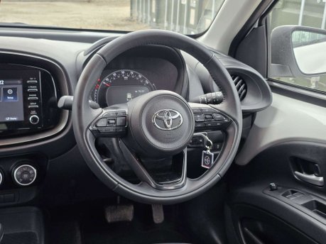 Toyota Aygo X 1.0 VVT-i Pure Hatchback 5dr Petrol x-shift Euro 6 (s/s) (72 ps) 28