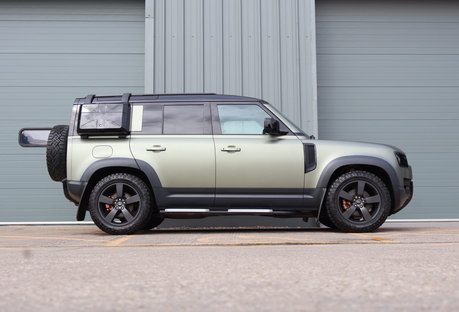 Land Rover Defender 110 P300 SE STYLED BY SEEKER FACTORY MATT FINISH HUGER SPEC 