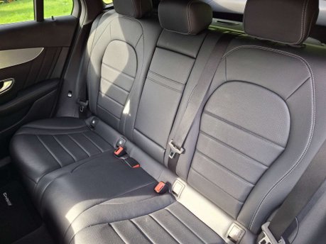 Mercedes-Benz GLC 2.1 GLC 220 D 4Matic AMG Line Auto 4WD 5dr 44