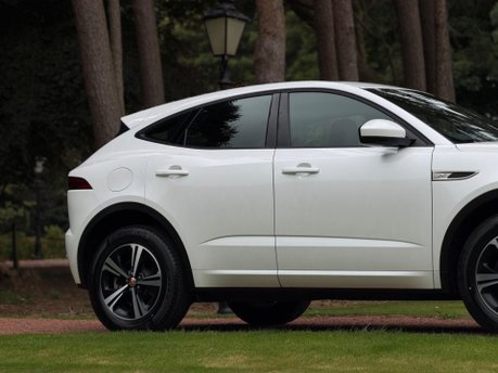 Jaguar E-Pace R-DYNAMIC S 17