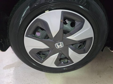 Honda Fit 1.5 VVTi Hybrid 47