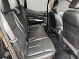 Nissan Navara 2.3 dCi Tekna Auto 4WD Euro 6 4dr 38