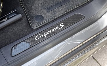 Porsche Cayenne S Diesel 8