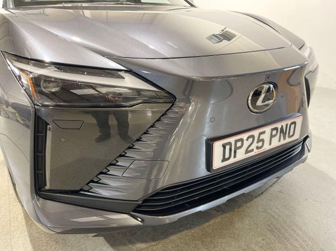 Lexus RZ 300e 71.4kWh Premium Plus SUV 5dr Electric Auto (204 ps) Sat Nav 32