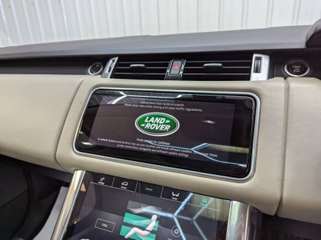 Land Rover Range Rover Sport 3.0 Range Rover Sport HSE Dynamic SDV6 Auto 4WD 5dr 82