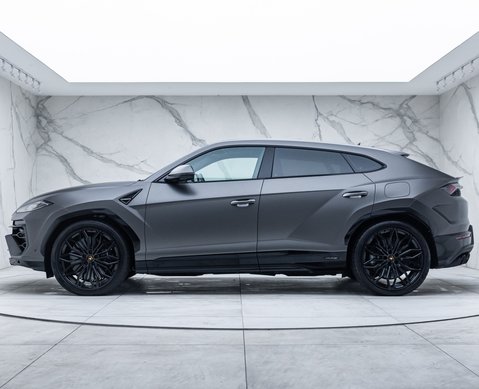 Lamborghini Urus SE