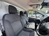 Renault Trafic LWB L2H2 [SOLD MT] High Roof Business LL30 Air Con Sensors Cam EURO 6 15