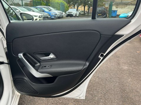 Mercedes-Benz A Class 1.5 A180d Sport Hatchback 5dr Diesel 7G-DCT Euro 6 (s/s) (116 ps) 25