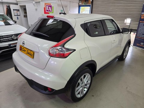 Nissan Juke 1.2 DIG-T N-Connecta Euro 6 (s/s) 5dr 11