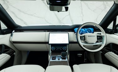 Land Rover Range Rover P400 HSE 15