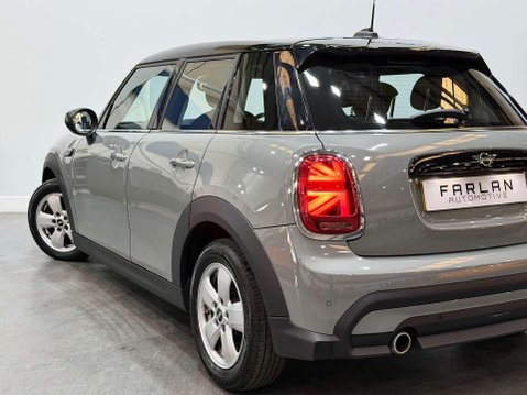 Mini Hatch 1.5 Cooper Classic Hatchback 5dr Petrol Steptronic Euro 6 (s/s) (136 ps) 19