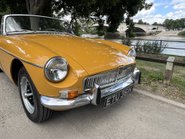 MG B ROADSTER 82