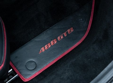 Ferrari 488 GTB Tailor Made 25