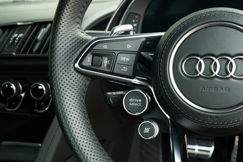 Audi R8 5.2 FSI V10 Plus S Tronic quattro Euro 6 (s/s) 2dr 43