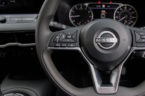 Nissan Juke DIG-T ACENTA PREMIUM 18
