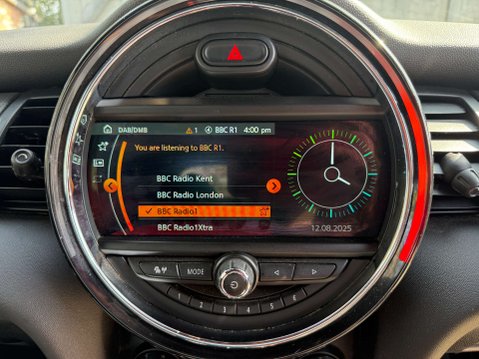 Mini Convertible 1.5 Cooper 2dr 75