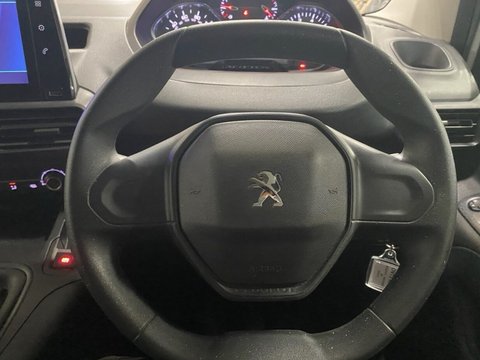 Peugeot Partner BLUEHDI PROFESSIONAL PREMIUM PLUS L1 14