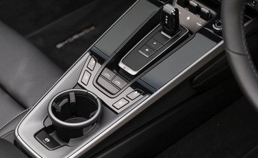 Porsche 911 Targa 4S (992) 21