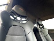 Porsche Cayman GT4 47