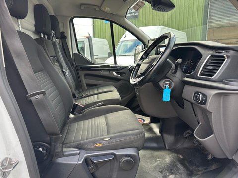 Ford Transit Custom 300 LIMITED P/V ECOBLUE 14