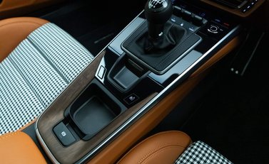 Porsche 911 (992) Sport Classic 20