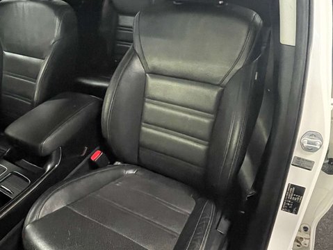 Kia Sorento 2.2 Sorento KX-3 CRDi ISG 4x4 Auto 4WD 5dr 50