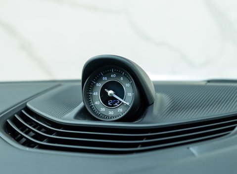 Porsche Taycan TURBO 20