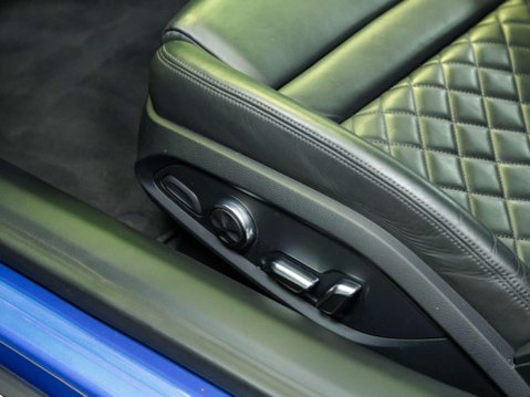 Audi R8 5.2 FSI V10 Coupe 2dr Petrol S Tronic quattro Euro 6 (s/s) (540 ps) 61