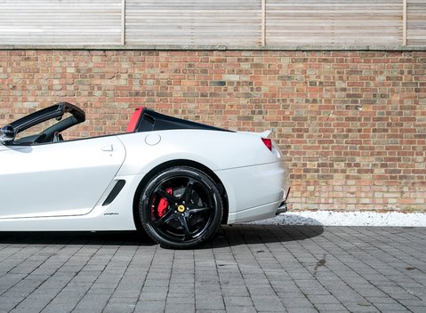 Ferrari 599 Aperta 21