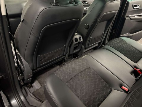 Peugeot 3008 BLUE HDI S/S ALLURE 37