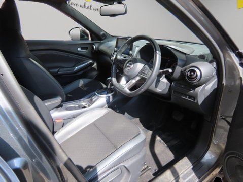 Nissan Juke 1.0 DIG-T N-Connecta DCT Auto Euro 6 (s/s) 5dr 11
