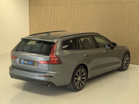 Volvo V60 2.0 V60 Momentum B4 MHEV Auto 5dr 25