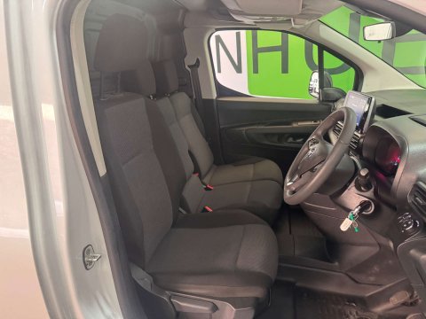 Vauxhall Combo 1.5 Combo 2300 Professional Turbo D S/S 11