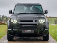 Land Rover Defender D300 X-Dynamic HSE 22