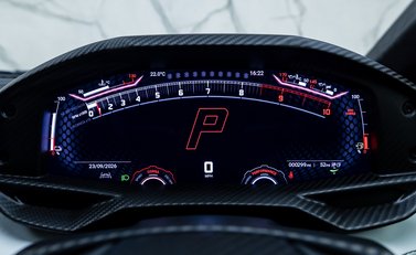 Lamborghini Revuelto 17