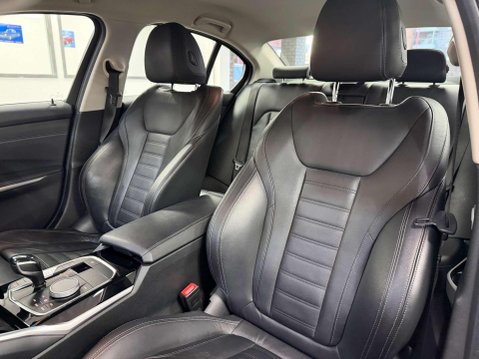 BMW 3 Series 2.0 330e 12kWh Sport Pro Saloon 4dr Petrol Plug-in Hybrid Auto Euro 6 (s/s) 47