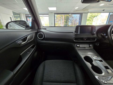 Hyundai KONA 39kWh SE Auto 5dr (10.5kW Charger) 51