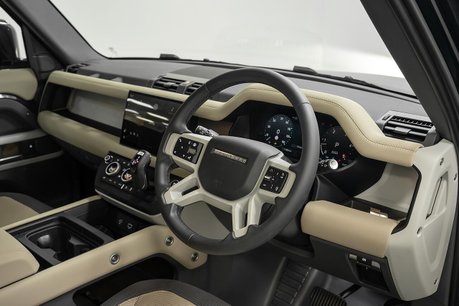 Land Rover Defender 3.0 D250 MHEV X-Dynamic HSE SUV 3dr Diesel Auto 4WD Euro 6 (s/s) (250 ps) 2