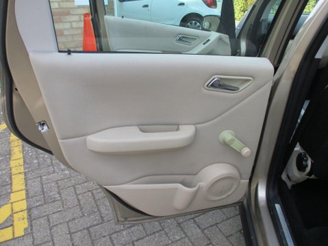Mercedes-Benz A Class 1.5 A150 Classic SE CVT 5dr 42