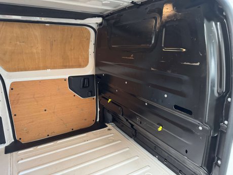 Vauxhall Vivaro 1.5 Vivaro 2900 Sportive S/S 33