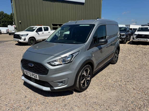 Ford Transit Connect SWB L1H1 [SOLD CR] Low Roof Active Air Con Alloys Sensors Cam EURO 6 NO VAT 2